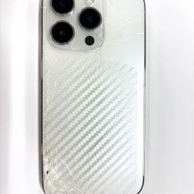 iPhone 14 Pro 256GB ホワイト 背面ひび割れあり ケース付き