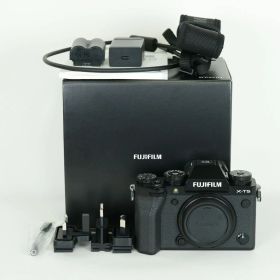 [良品 | シャッター数20,759回] FUJIFILM X-T5 [ボディ ブラック] | FUJIFILM Xマウント