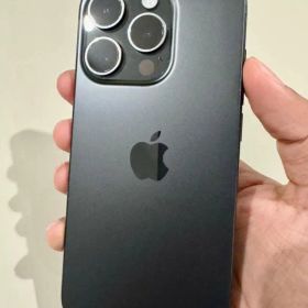 美品 iPhone 15 Pro｜512GB｜SIMフリー版