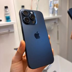 Apple iPhone 15 Pro 256gb ブルーチタニウム