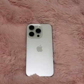 Apple iPhone 15 Pro 512GB ホワイト 本体