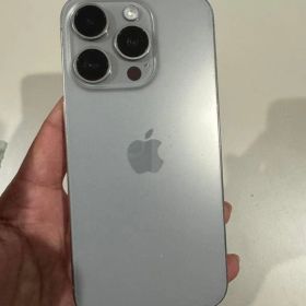 美品 iPhone 15 Pro｜512GB｜SIMフリー版