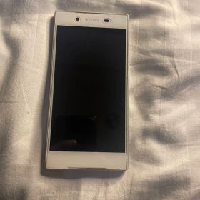 SONY Xperia Z5 シルバー 初期化済みです。