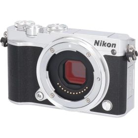 ＮＩＫＯＮ１ Ｊ５