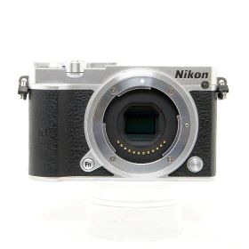 【中古】(ニコン) Nikon Nikon 1 J5 シルバー