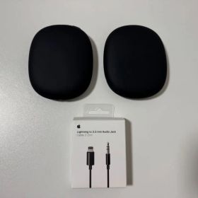 Airpods Max 第一世代 Lightning端子(有線ケーブル付き)