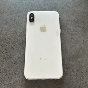 Apple iPhone X 64GB シルバー【SIMフリー】