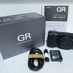 リコー RICOH コンパクトデジタルカメラ GR IV Monochrome 【中古】
