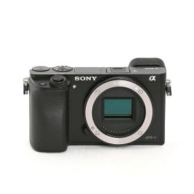 【中古】 (ソニー) SONY ILCE-6000 α6000 ボディ ブラック【中古カメラ デジタル一眼】 ランク：B