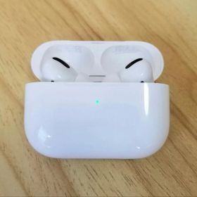 美品 AirPods Pro MWP22J/A 第1世代 ジャンク
