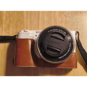 ソニー(SONY)のsony zve 10(ミラーレス一眼)