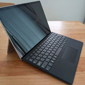 Surface Pro 11世代 5Gモデル 純正キーボード付き サーフェスプロ