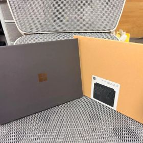 新品未使用 SurfacePro11セット 13インチ 512GB 値段交渉可能