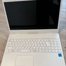 NEC PC-N1575/GAW中古美品 ノートパソコン 中古（LAVIE N15／Windowsノート）｜ノートパソコン