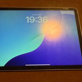 【keyboard付き】iPad Air 第5世代 256GBWi-Fiモデル
