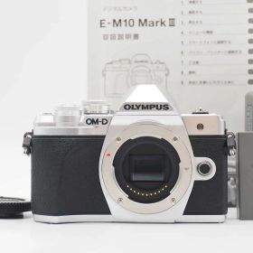 オリンパス Olympus OM-D E-M10 Mark III 16.1MP Silver Camera 1769 Shots [新品同様] #Z5981A