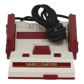 NINTENDO 任天堂 ニンテンドー/クラシックミニ ファミリーコンピュータ /CLV-S-HVCC/HJE112432171/Bランク/71【中古】