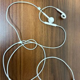 Apple EarPods(Lightningコネクタ)