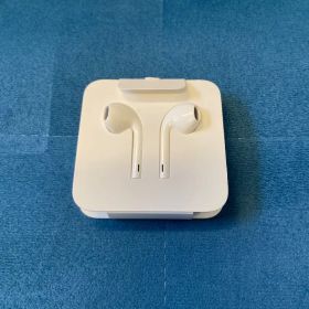 Apple EarPods ホワイト 純正イヤホン
