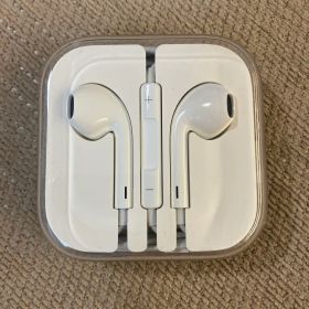 新品iPhone EarPods イヤホンApple純正品