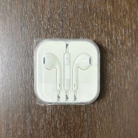 Apple純正 EarPods（3.5 mmプラグ）おまけ付き 未使用品