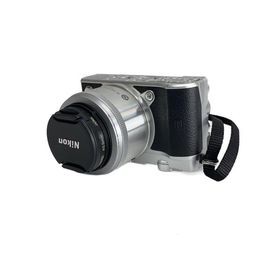Nikon◆デジタル一眼カメラ Nikon 1 J5 ダブルレンズキット [シルバー]//
