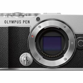 新品 OLYMPUS PEN E-P7 シルバー ボディ 1年保証