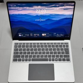 Microsoft Surface Laptop