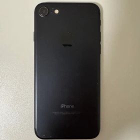 Apple iPhone 7 ブラック 32GB