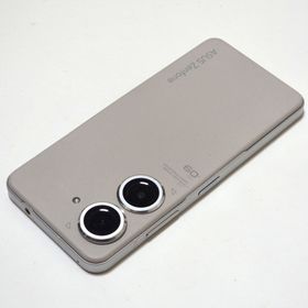 Zenfone9 SIMフリー 片手で操作できるコンパクトサイズにハイエンドの性能を有する。美しく