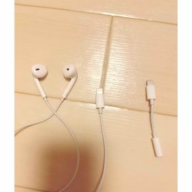 アップル(Apple)のアップル EarPods with Lightning 値下げ‼️(ヘッドフォン/イヤフォン)