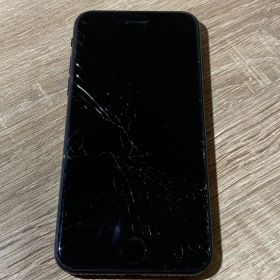 9813 iPhone SE 第三世代 64GB ブラック ジャンク品【ネ】