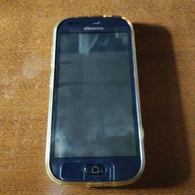 docomo ネイビー らくらくスマートフォン 本体 f42a