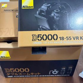 Nikon D5000 デジタル一眼レフカメラ