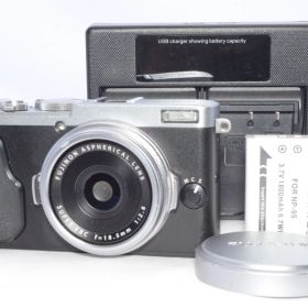 FUJIFILM フジフイルム X70 シルバー X70-S