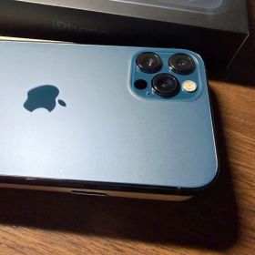 Apple iPhone 12 Pro 美品