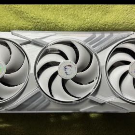 MSI GeForce RTX 5070 Ti White