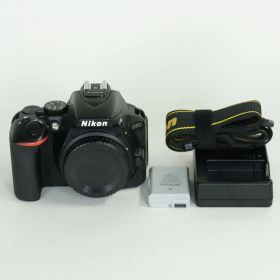 [美品 | シャッター数7,596回] Nikon D5600 [ボディ] | Nikon Fマウント