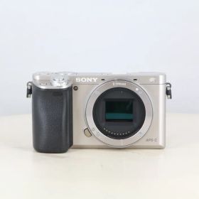 【中古】(ソニー) SONY α6000 (ILCE-6000) ボディ シルバー