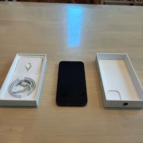 iPhone12 128GB ブラック 背面割れてますが、その他機能 使用可能