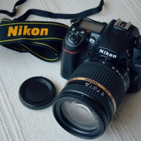 Nikon D7000 （TAMRON 18-270mm 3.5-6.3 付）
