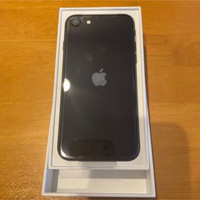 iPhone SE (第3世代) スターライト 64GB (スマートフォン本体)