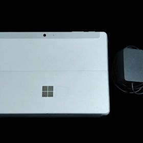 Surface Go 3 (4/64) Office 2021