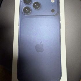 Iphone 17pro max 256gb ディープブルー 画面割れがあります