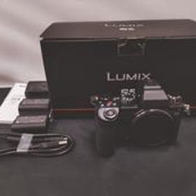 ミラーレス一眼 DC-S5ボディ PANASONIC
