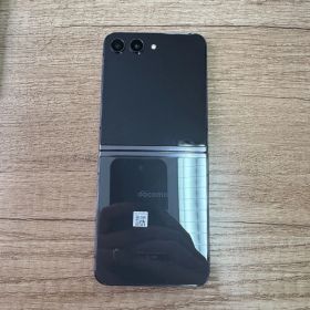 傷なし美品♫ Galaxy Z Flip5 256GB 残債なし♪