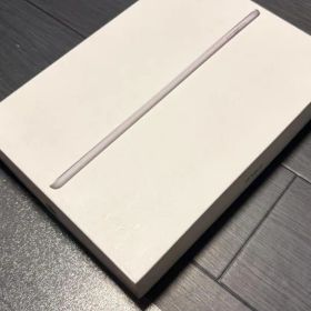 中古品 iPad 第6世代 32GB Wi-Fi スペースグレイ