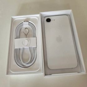 iPhone 16e 128GB ホワイト SIMフリー AppleCare付