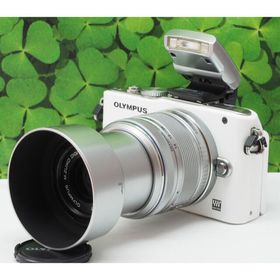オリンパス(OLYMPUS)の【美品】スマホへ転送も可能❤PEN E-PL3s人気のホワイト フード・元箱付き(ミラーレス一眼)