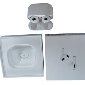 Apple AirPods 第3世代 イヤホン Bluetooth 箱付き